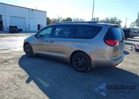 2018 Chrysler Pacifica Touring L из США, поврежденный, VIN 2C4RC1BG4JR294251